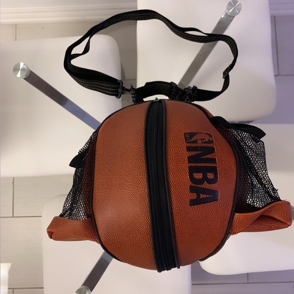Vintage NBA Ball Bag - Picture 2 of 7